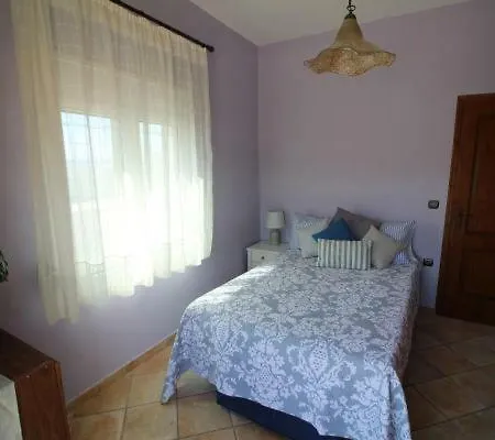 Elizabeth * Almyrida (Crete)
